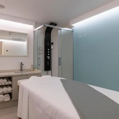 Regency Salgados & Отель 4*