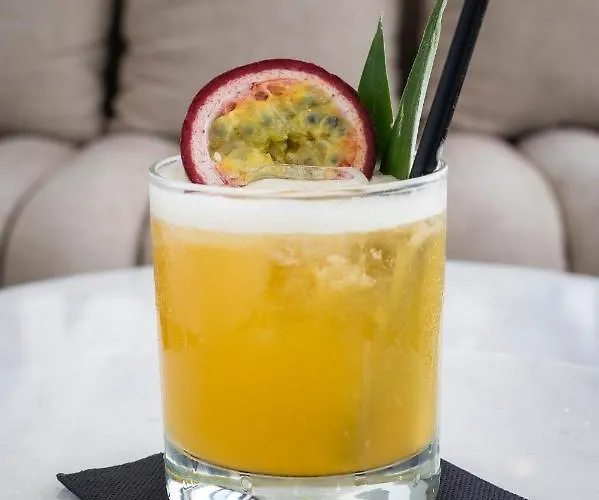 Hotel Regency Salgados & 4*