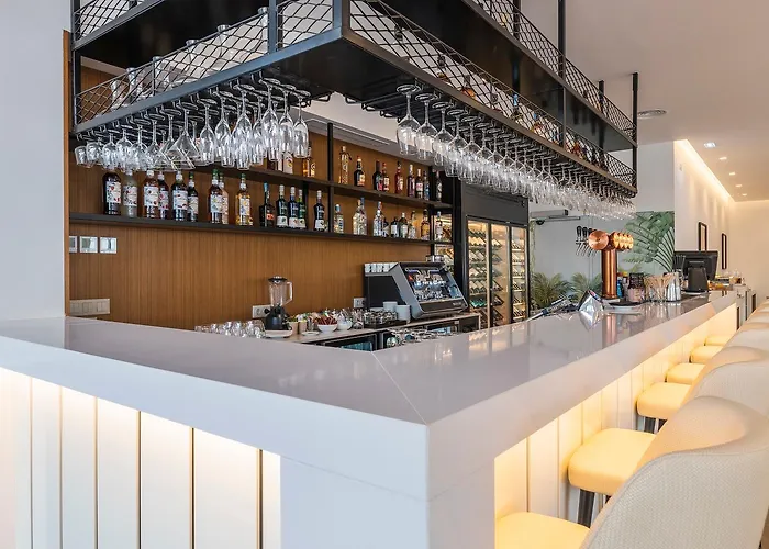 Regency Salgados & 4*