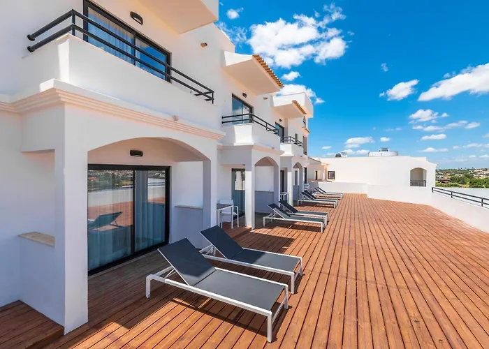 Отель Regency Salgados & 4*