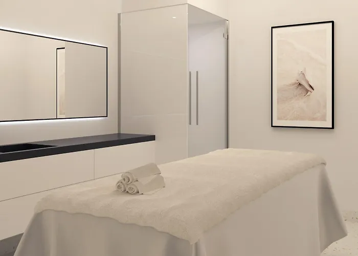 ホテル Regency Salgados &