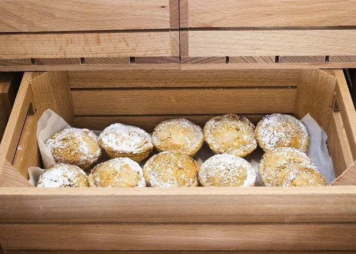 Regency Salgados & Отель 4*