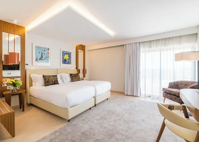 Regency Salgados & 4*