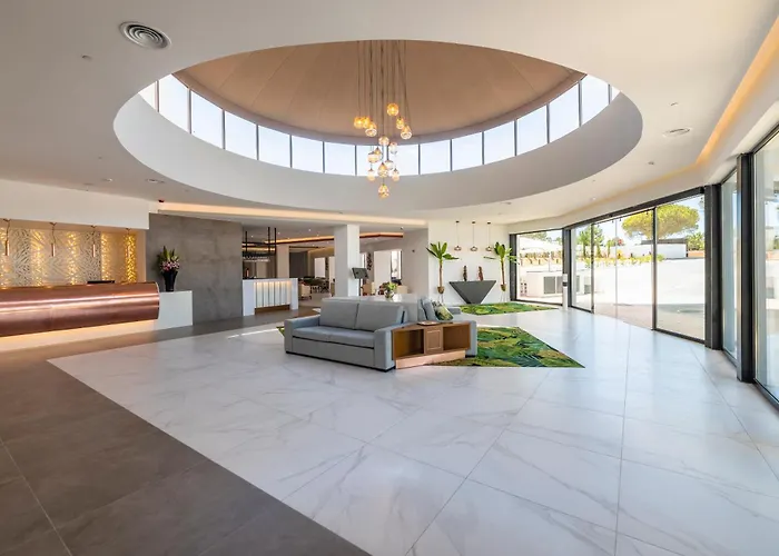 Regency Salgados Hotel&spa 4*